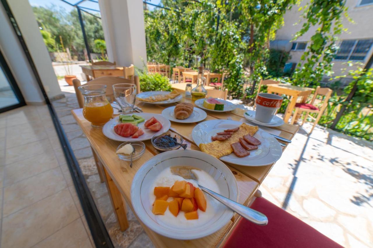 Hotel Nebo Ksamil Bagian luar foto